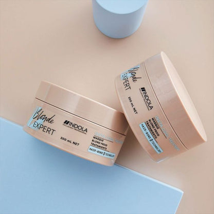 Indola Blonde Expert Insta Cool Treatment 200ml